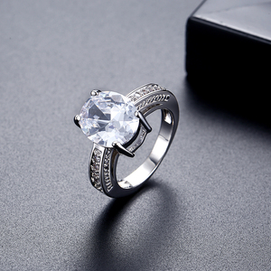 LUOTEEMI gioielli di moda coppia fedi nuziali un taglio ovale CZ zircone Vintage CZ anelli di fidanzamento - Product Image 6