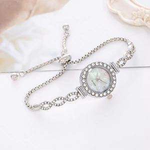 Reloj de regalo para mujer, reloj redondo de cuarzo con esfera pequeña y reloj de pulsera ajustable con diamantes - Product Image 1