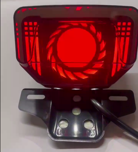Oeil d'angle Moto Feu arrière <span class=keywords><strong>LED</strong></span> intégré Clignotants Feu arrière Stop Feu arrière Assemblage ABS - Product Image 4