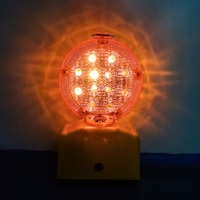 Feux de signalisation de sécurité LED à design innovant LB-5006, rouge/jaune/bleu, étanches IP57, portée visuelle de 1500 m, double face 4R25