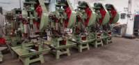 Oeillet mécanique à grande vitesse faisant la machine presse ligne poinçonneuse fabrication oeillet et autre autre bouton
