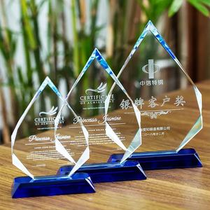 Regalos Empresariales Personalizados con Grabado Láser e Impresión UV, Artesanía en Vidrio Hecha a Mano, Trofeo de Cristal Decorativo Corporativo de Reconocimiento - Product Image 3
