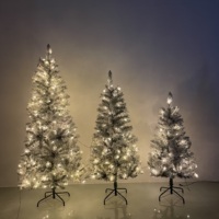 Ensemble d'arbres de Noël floqués de neige de haute qualité, 4 pieds/5 pieds/6 pieds, pré-éclairés avec lumières LED blanc chaud, vente en gros d'usine, décoration intérieure pour les fêtes