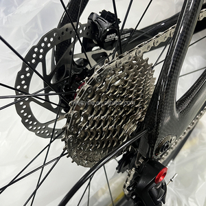 Vélo T8pro 24 vitesses, 9,2 kg, léger, entièrement en fibre aérodynamique avec freins à disque hydrauliques T8pro -2rd(26ys)rs- 24s, Hydr Ultra-light - Product Image 4