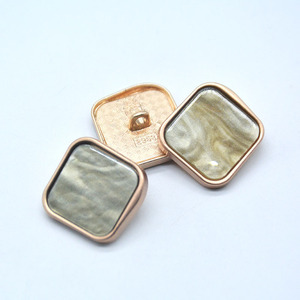 מתכת סגסוגת שרף חומצה גבירותיי אופנה מעיל מותאם אישית כיכר כפתורי שוק - Product Image 5