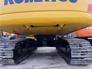 Excavadora Usada de 20 Toneladas Komatsu PC200, Maquinaria Pesada Japonesa, Excavadoras de Orugas Komatsu Medianas en Venta con Certificación CE EPA - Product Image 6