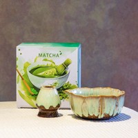 Ensemble de 2 pièces en céramique de porcelaine, style rétro transformé au four, en forme de fleur, pour matcha, comprenant un bol à matcha avec bec verseur et un support pour chasen
