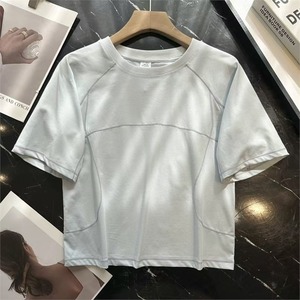 เสื้อยืดคอกลมสำหรับผู้หญิง ระบายอากาศได้ดี สีสันตัดกัน เหมาะสำหรับปั่นจักรยาน วิ่ง สีฟ้าซีซอลท์ สีเขียวมอร์เซน สีม่วงทาร์โอ - Product Image 4