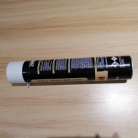 Isoler les lacunes et la fissuration du mastic en mousse PU