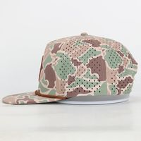 Gorra Deportiva de 5 Paneles Personalizada OEM con Patrón de Camuflaje Clásico, Orificios Cortados con Láser, Diseño de Logotipo, Venta al Por Mayor