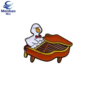 Meishan dulce ganso de dibujos animados Vintage <span class=keywords><strong>minimalista</strong></span> abrazando huevo nido hierba Aleación de Metal textura acogedora insignia de regalo coleccionable - Product Image 4