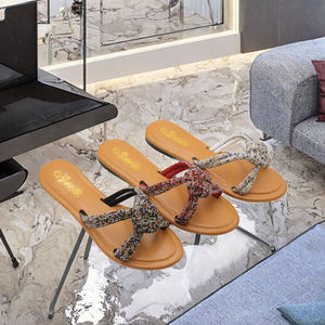 Sandales plates de luxe pour femmes avec strass scintillants, parfaites pour l'automne, élégantes et tendance pour le quotidien, semelle intérieure en PU, essentielles pour l'été - Product Image 3