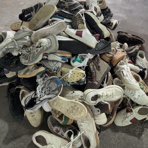 Nueva Llegada de Zapatillas de Lujo de <span class=keywords><strong>Segunda</strong></span> <span class=keywords><strong>Mano</strong></span> para Hombre, Marca Italiana, Zapatillas de Diseñador Usadas, Planas, para Revendedores - Product Image 1