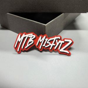 Patch de sport en PVC souple 3D personnalisé avec logo brodé, transfert thermique, silicone gaufré et dos auto-agrippant pour vêtements - Product Image 3