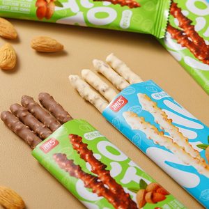 Biscuits aux morceaux de noix véritable saveur lait, délicieux bâtonnets de biscuits croustillants enrobés de <span class=keywords><strong>chocolat</strong></span>, parfaits pour les collations. - Product Image 1