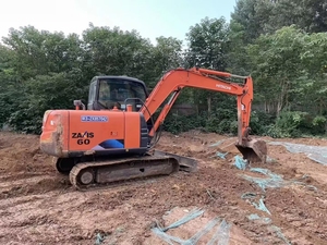 Excavatrice Hitachi ZX60 d'occasion de haute qualité, 6 tonnes, sur chenilles, importée du Japon, certifiée CE, avec accessoire de pincement et brise-roche - Product Image 2