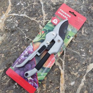 กรรไกรตัดกิ่ง Sis ขนาด 29 มม. แบบใช้รอก สำหรับงานสวน พืชสวน และตัดแต่งต้นไม้ผลไม้ - Product Image 1