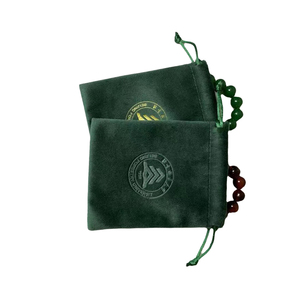 Pochette à bijoux en velours satiné de luxe avec logo gaufré recyclable, avec cordon de serrage, pour cadeaux - Taille et couleur personnalisables - Product Image 5