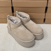 2026 年奢华设计师品牌冬季流行多色高品质 Lowmels 鞋子 Uggs 女式靴子