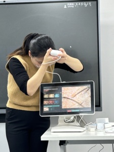 Professional Hair Scalp Analyzer with <b>Camera</b>, 200X Magnification for Scalp Health Check - Product Image 4