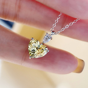 Collana Girocollo con Ciondolo a Cuore in Pietra Gialla per Donne, Gioielli Minimalisti alla Moda per Uso Quotidiano, Regalo - Product Image 3