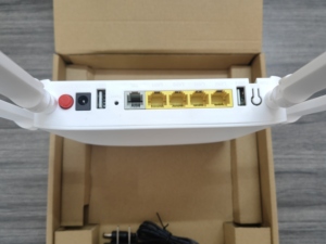 Telecomando GPON <span class=keywords><strong>ONU</strong></span> ONT F680L con <span class=keywords><strong>4GE</strong></span>+4WIFI+POTS, WiFi 2.4G/5.0G, connettore FTTH per unità di rete ottica - Product Image 2