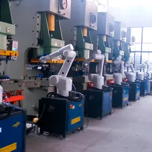 SZGH 지능형 취급 로봇 그리퍼 따기 및 배치 생산 라인 cnc 선반 기계 로봇 팔