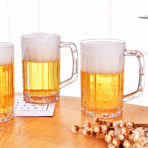 Tasse à bière en plastique transparent incassable personnalisée 500 ml <span class=keywords><strong>verre</strong></span> à bière avec poignée pour fête bar mariage - Product Image 4