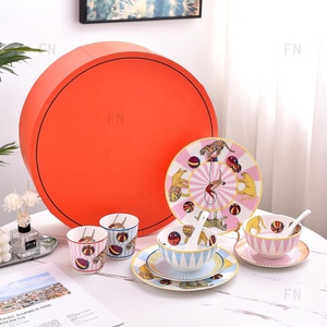 Discount Luxury European 10pcs Bone Porcelain Plate Porcelain <b>Dinner</b> Set - Product Image 2