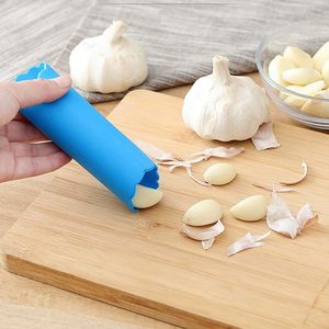 Factory Low Price Presses Hot Sales Skin Peeler <b>Silicone</b> Tube for Peeling Garlic Cloves - Product Image 6