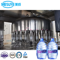 Ligne de production entièrement automatique 5L 3L 2L grande vitesse 3 en 1 machine de remplissage de bouteilles d'eau pour animaux domestiques