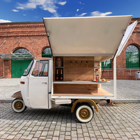 Nouvelle Offre 2026 : Remorque Bar Mobile 3 Roues Style Piaggio Ape Rétro Prête à l'Expédition pour Mariages, Prosecco, Café et Traiteur