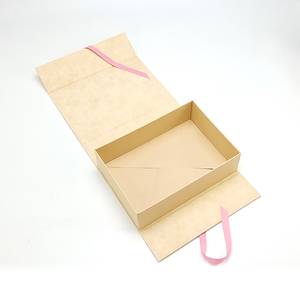 Luxury Flying Butterfly Foldable Gift <b>Box</b> Ribbon UV Foil Embossed Sponge Lining Logo Wholesale <b>Magnetic</b> Gift Boxes Paper - Product Image 4