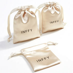 Pochette de luxe personnalisée avec logo, pliable, ovale, pour boucles d'oreilles et bagues, en satin recyclable avec cordon de serrage - Product Image 4