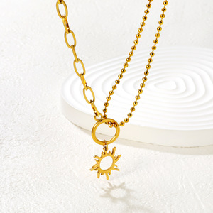 Collar con colgante de sol, chapado en oro de 18k, cadena de acero inoxidable para clavícula, ideal para regalo o uso casual. - Product Image 3