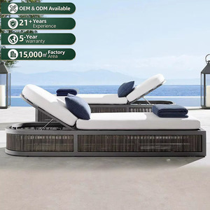 Chaise longue de luxe moderne pour extérieur, chaise de piscine, chaise de plage en métal tressé résistante aux UV et imperméable, pour utilisation en parc - Product Image 1