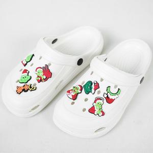 Breloques de chaussures en PVC souple de Noël <span class=keywords><strong>Grinch</strong></span> en gros, breloques de chaussures personnalisées de marque de créateur - Product Image 3