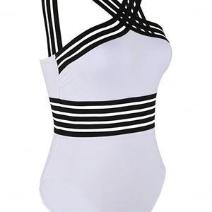 Maillot de bain au design nouveau, de haute qualité, ensemble de bikini pour femmes, maillot de bain une pièce triangle - Product Image 3