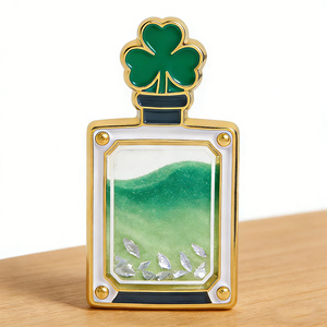 Nouveauté : Épingles en métal avec paillettes de sable <span class=keywords><strong>liquide</strong></span>, épingles en émail personnalisées en forme de trèfle, épingles à revers avec sable <span class=keywords><strong>liquide</strong></span>, bouteille pour sac, vente en gros - Product Image 1
