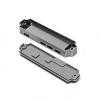 Plaques de base en aluminium moulé sous pression pour montage au sol, support pour profilés en aluminium, pièces de fixation pour clôture industrielle
