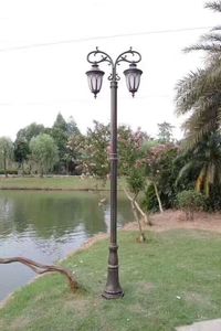 Lampadaire de jardin extérieur en fer avec abat-jour en verre LED, lumière blanc chaud doux 2700K, IP66, A19, non-démontable, AC 220V, capteur de mouvement solaire - Product Image 2