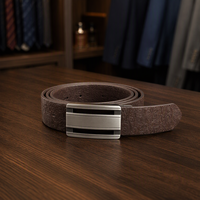Ceinture pour homme en cuir PU de haute qualité, motif embossé élégant, sangle entière avec boucle en alliage rotative.