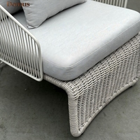 Chaise de jardin moderne en rotin avec structure métallique pour l'extérieur, mobilier de patio pour jardin et cour arrière