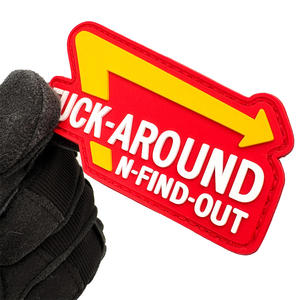 Parche de PVC con la Frase FUCK-AROUND N-FIND-OUT - Gancho - Para Amantes de las Hamburguesas y Fanáticos de los Parches Divertidos - Parches Personalizados Humorísticos - Product Image 6