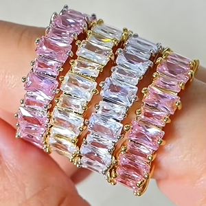 Anillos de eternidad con circonita cúbica 3A chapados en oro, diseño clásico, listos para enviar, para mujer - Product Image 2