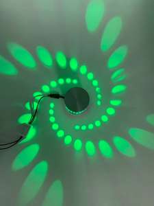 Lámpara ambiental de sombra de luz espiral colorida: crea arte espacial inmersivo, los efectos de iluminación dinámica RGB iluminan tu <span class=keywords><strong>vida</strong></span> - Product Image 5