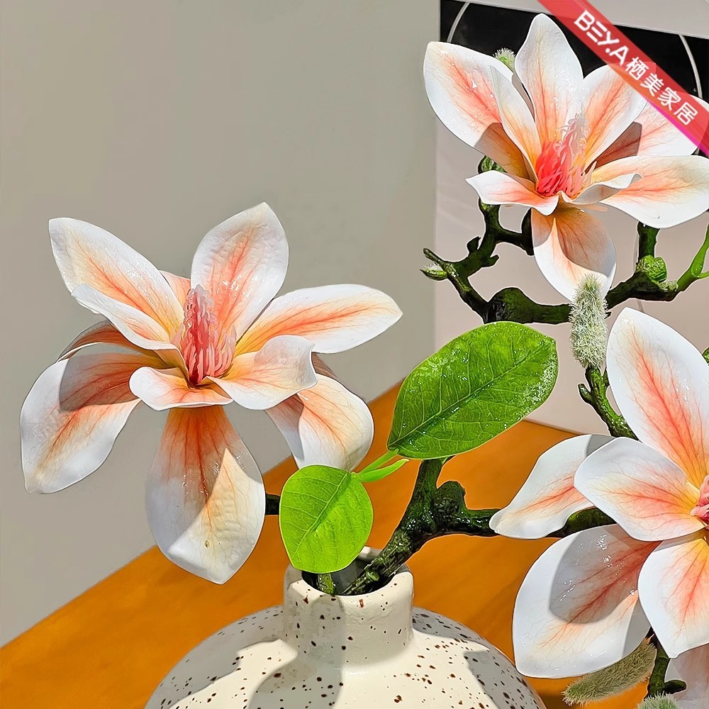 Una botella de champán magnolia [sin botella]