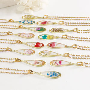 新作 レディース アート ステンレススチール フローラル プリザーブド レジンフラワー ジュエリー エポキシ樹脂 ペンダント ハンドメイド 押し花 ネックレス - Product Image 3