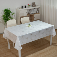 Nappe rectangulaire en PVC noire à motif floral avec logo personnalisé RNPT – Fabrication de nappes de table en PVC