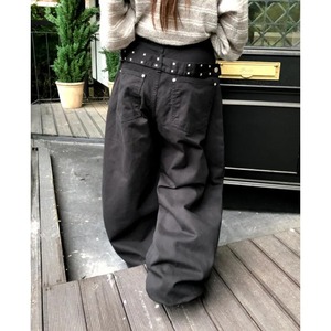 Calça <span class=keywords><strong>Jeans</strong></span> Feminina Baggy Oversized Preta de Perna Larga com Rebites e Bolsos Traseiros, Estilo Casual e Urbano, Nova Coleção Primavera 2026 para Atacado - Product Image 1